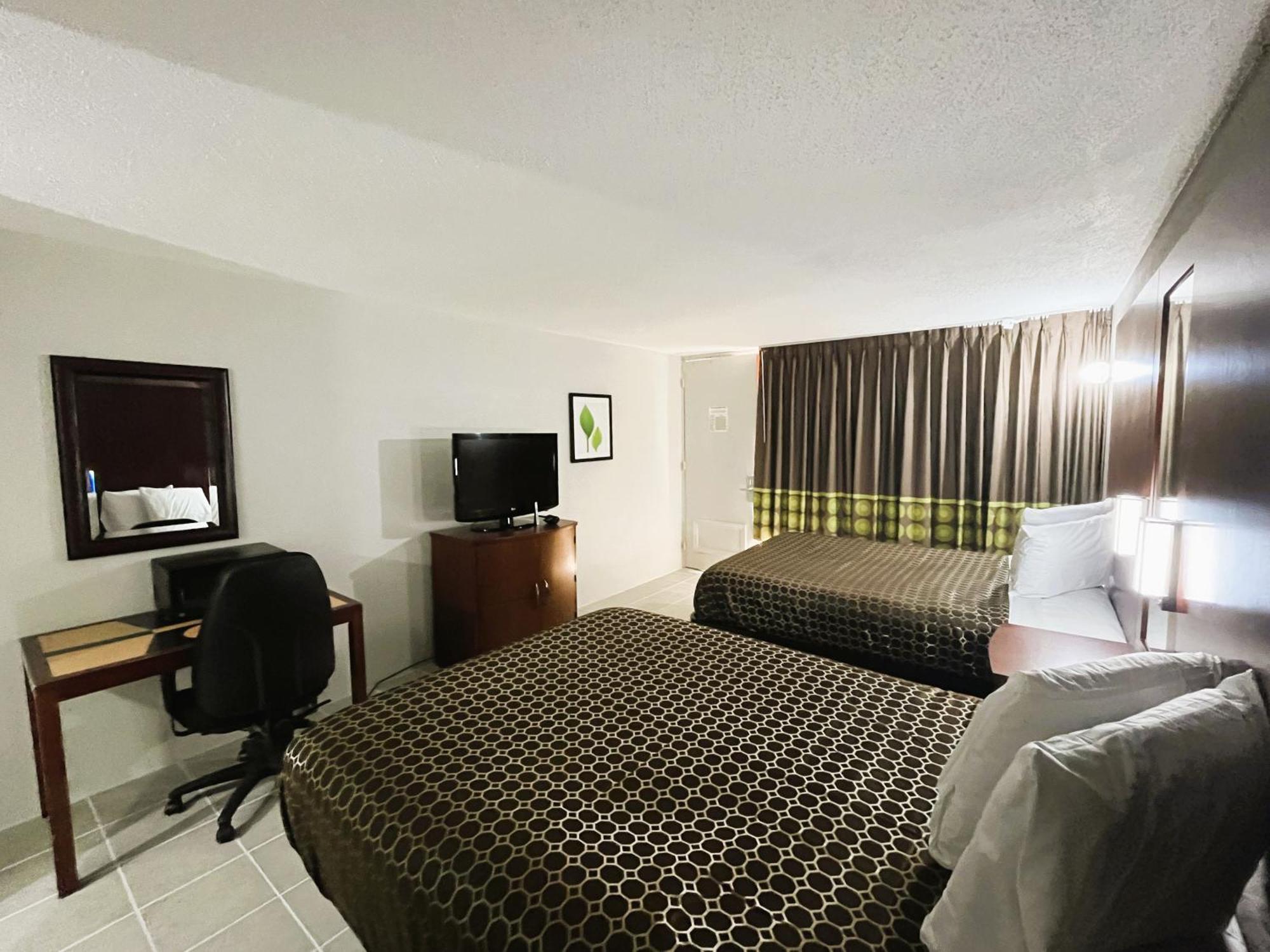 Budgetel Inn Phenix City Eksteriør billede