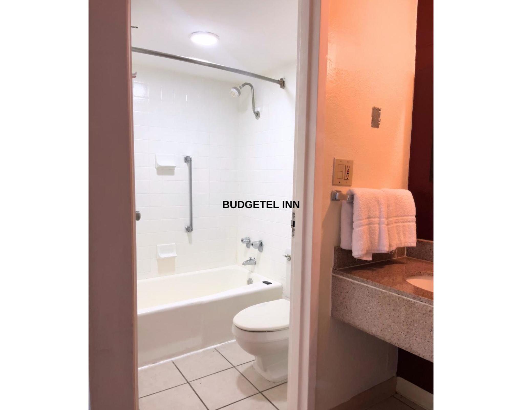 Budgetel Inn Phenix City Eksteriør billede