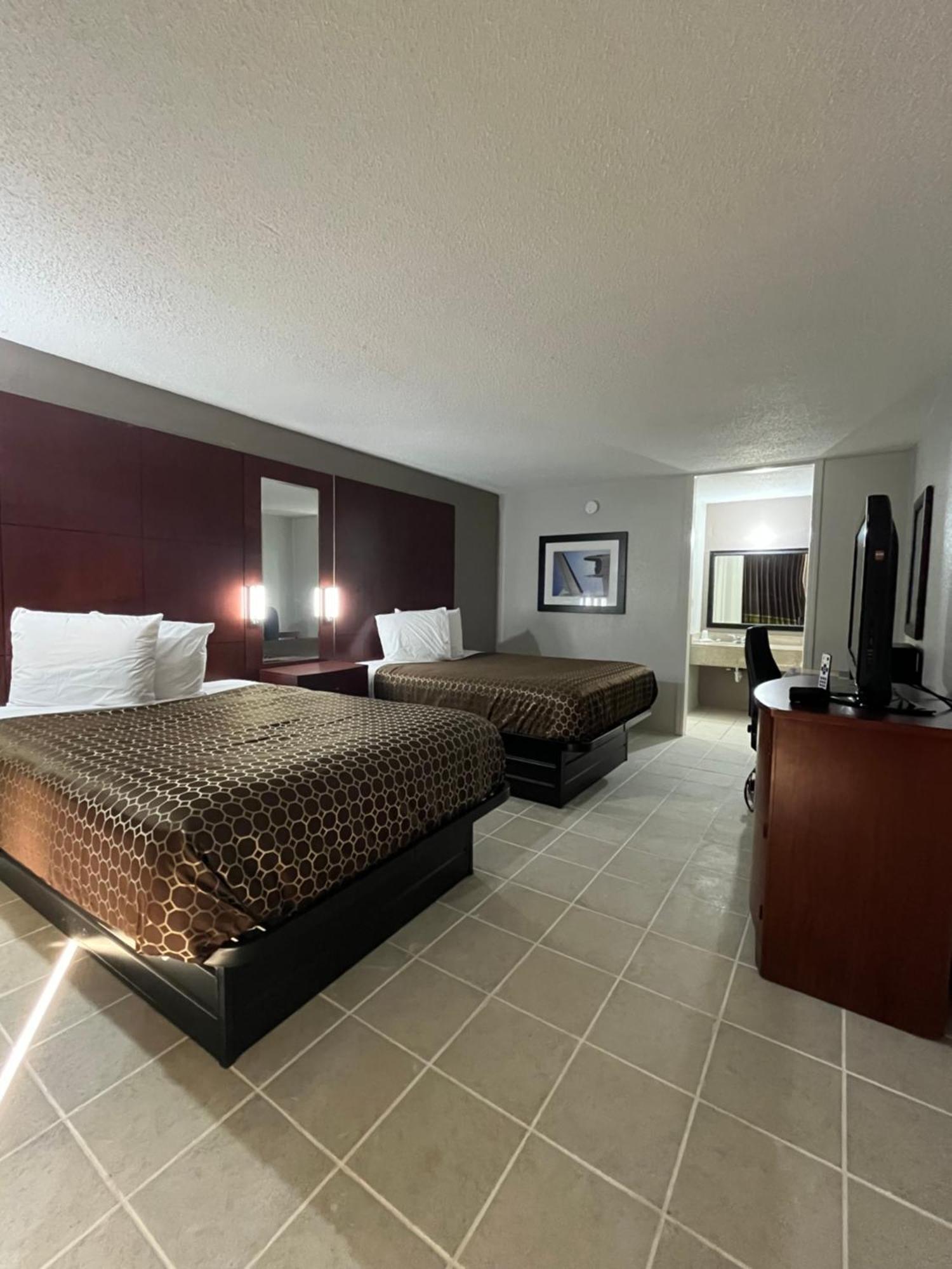 Budgetel Inn Phenix City Eksteriør billede