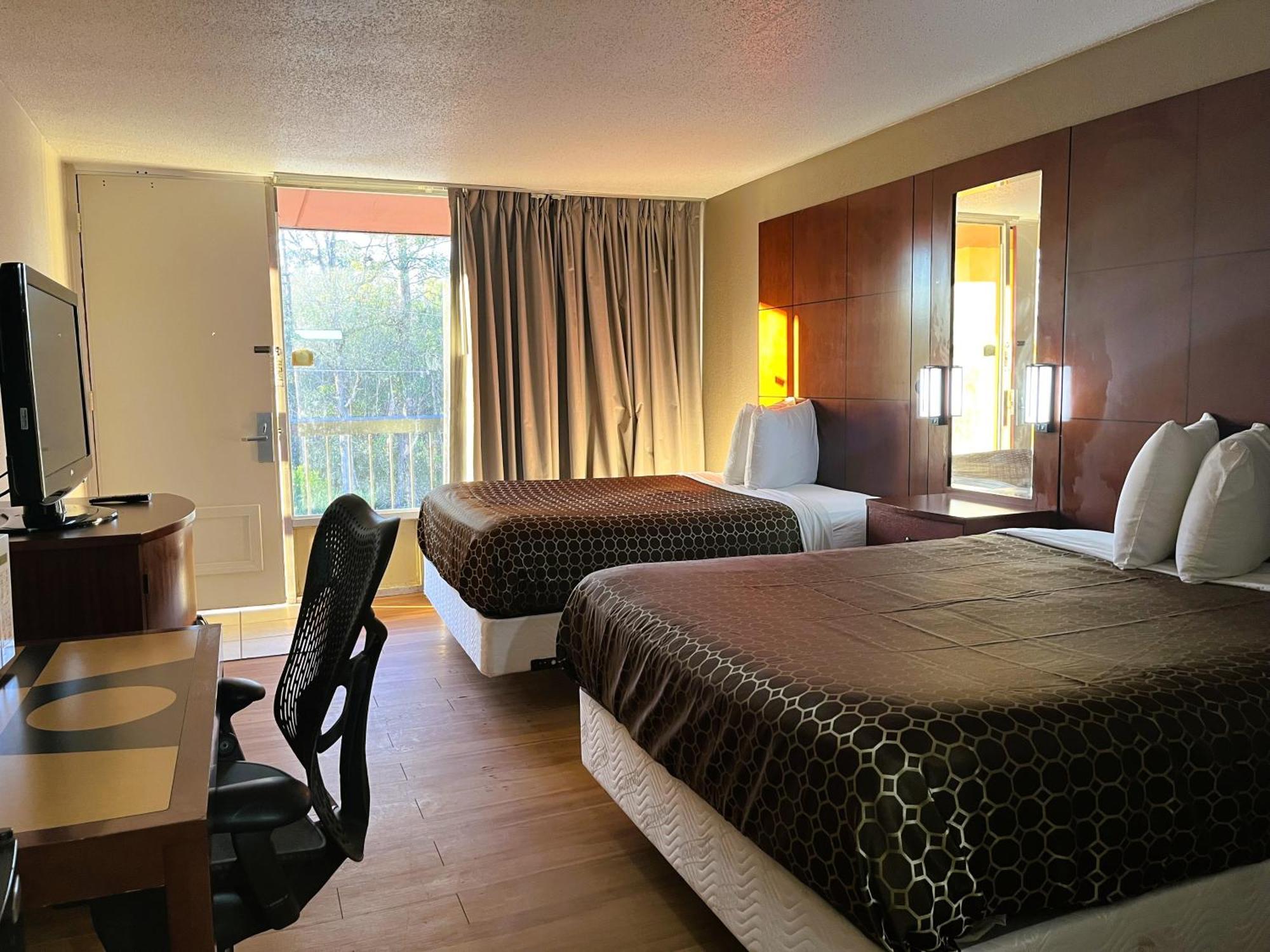 Budgetel Inn Phenix City Eksteriør billede